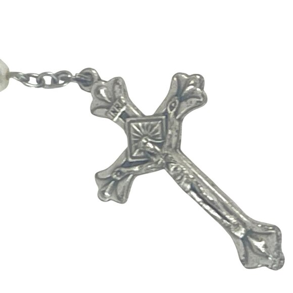 Catholic Rosary Pearl Beads Virgin Mary Center & Crucifix Prayer Necklace - Picture 3 of 9